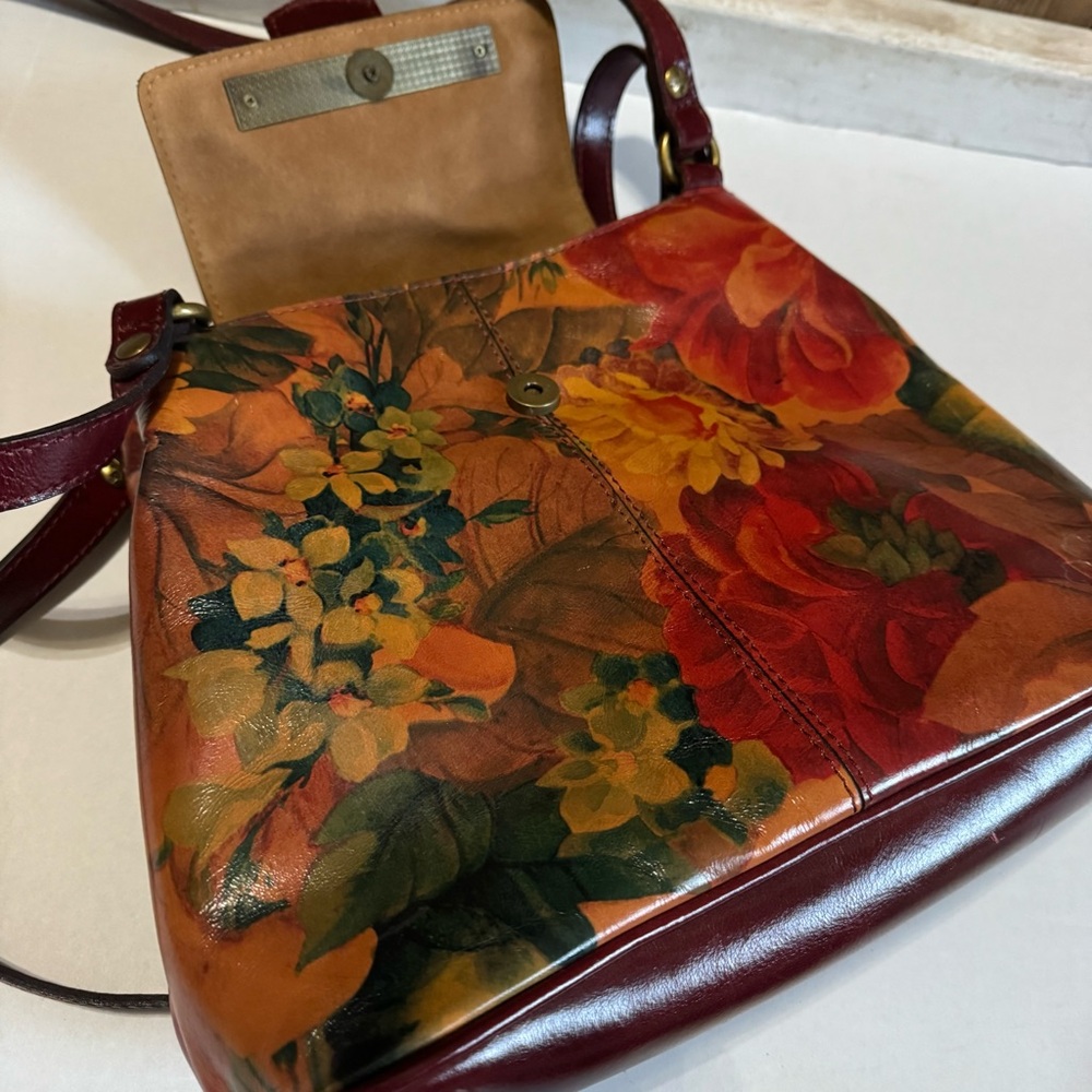 Floral Larone Patricia Nash Purse - Picture 4 of 15